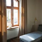 Apartment Przestronny Very Berry W Poznaniu Z Dwiema Sypialniami By Renters Poznan
